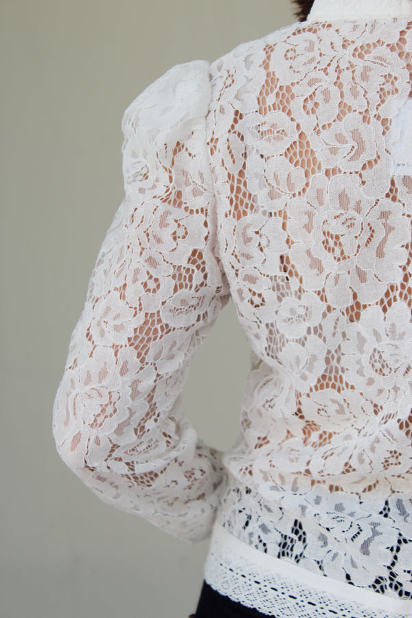 LACE TOP