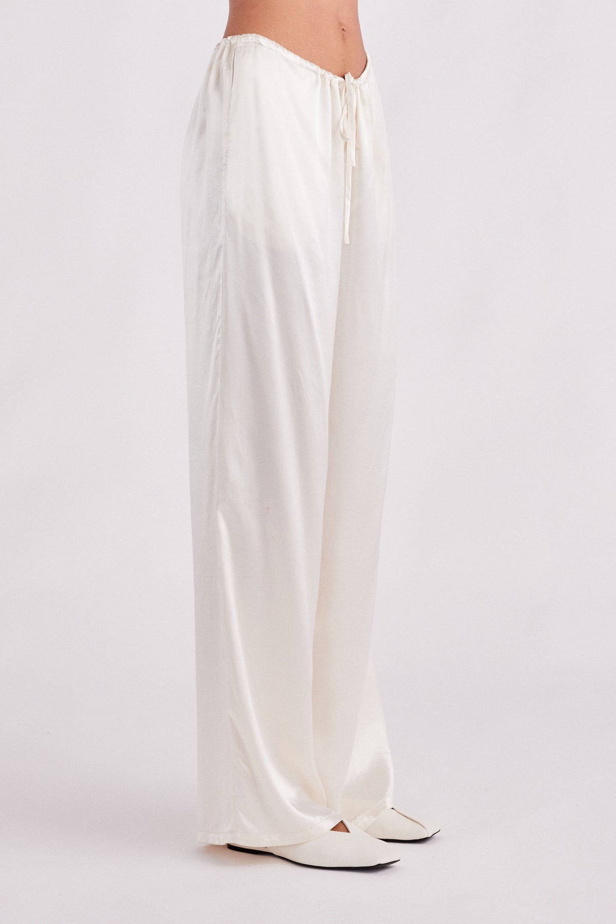 DOVE DRAPE TOP
