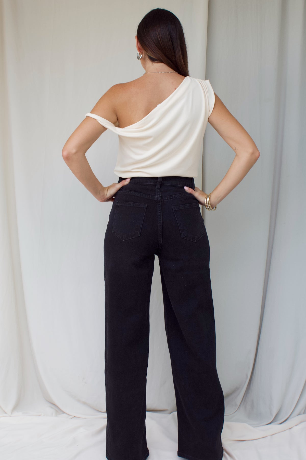 ARI JEANS