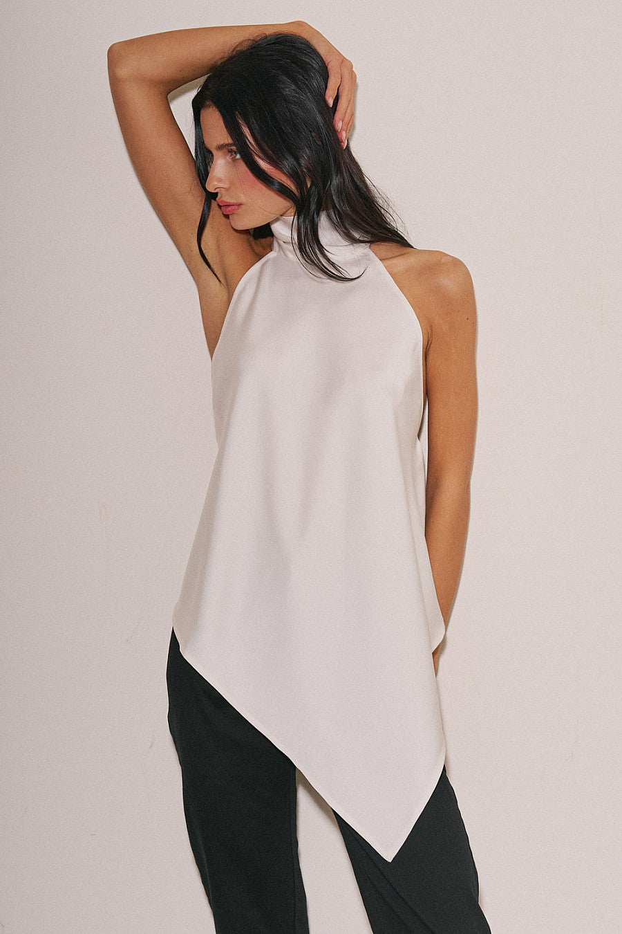 SARAI TOP