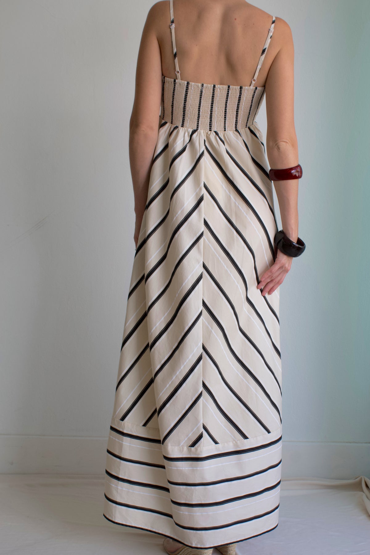 JULIA MAXI