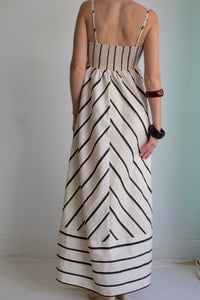 JULIA MAXI