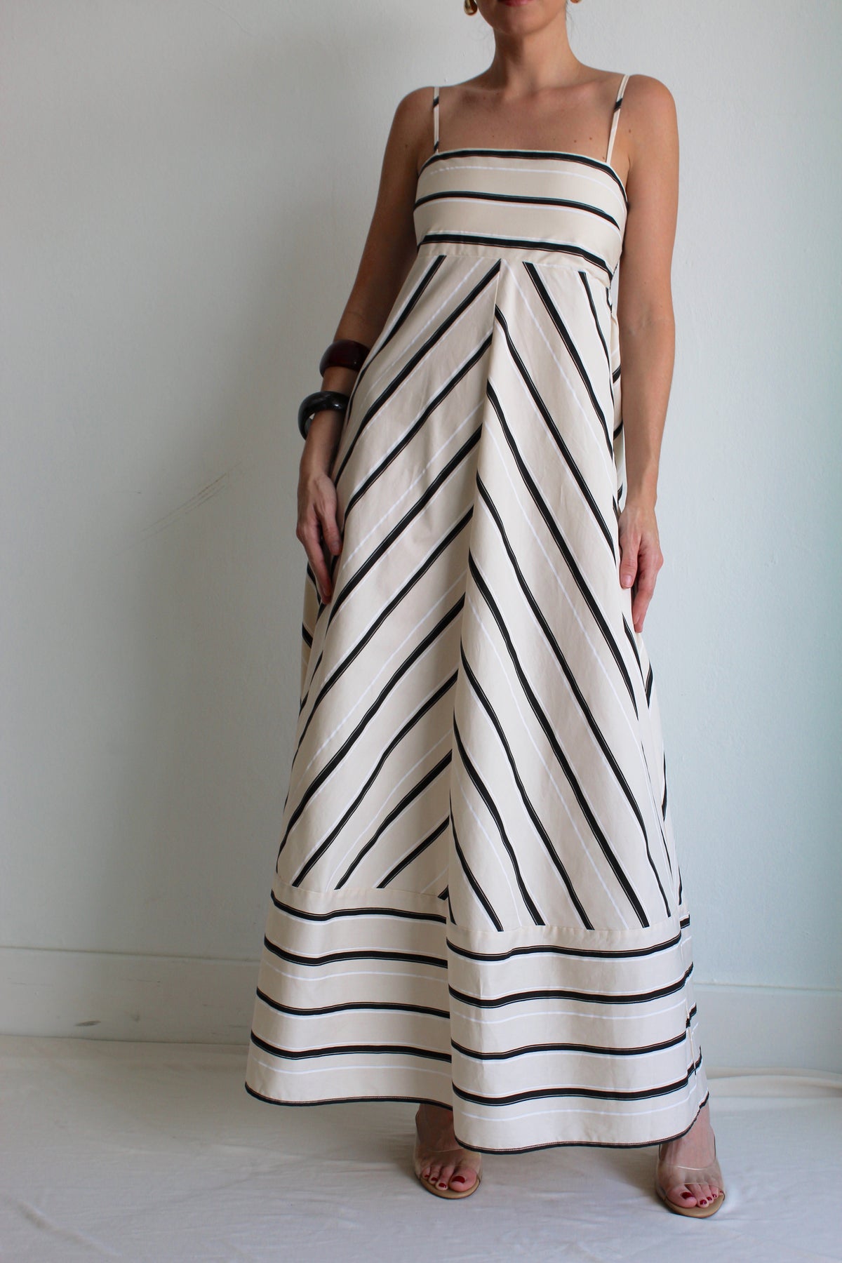 JULIA MAXI