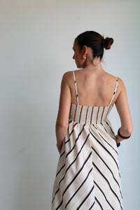 JULIA MAXI