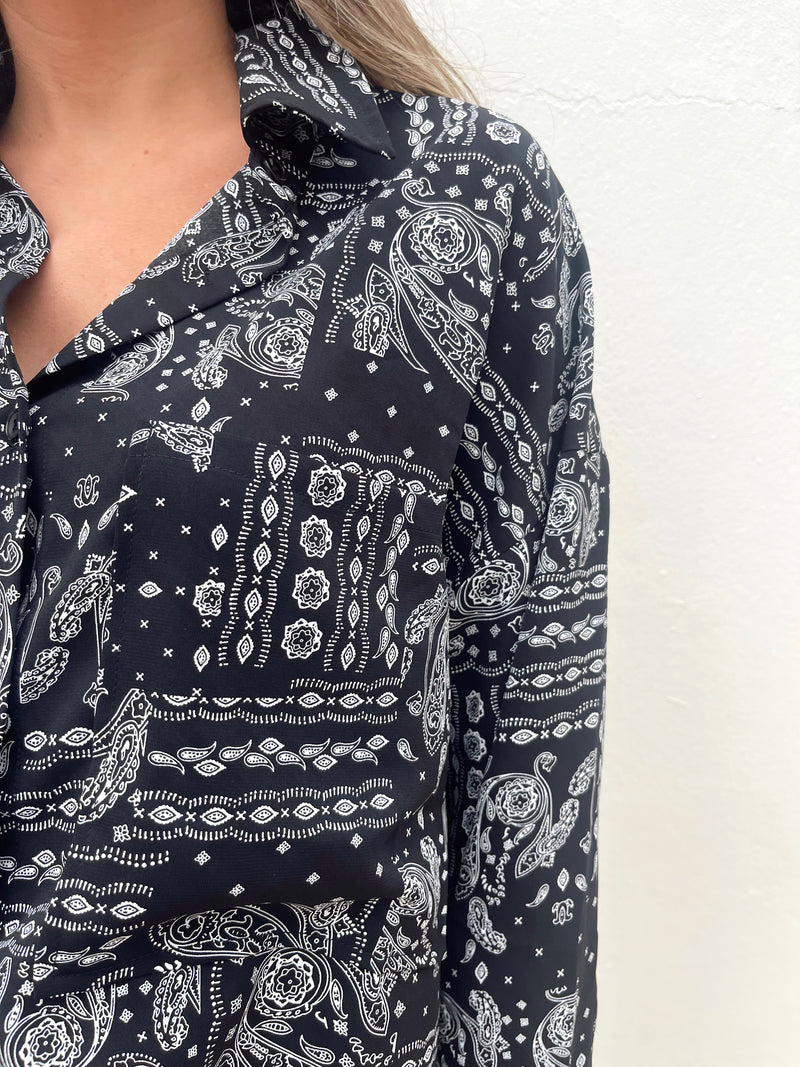 AYDEN PAISLEY BUTTON DOWN