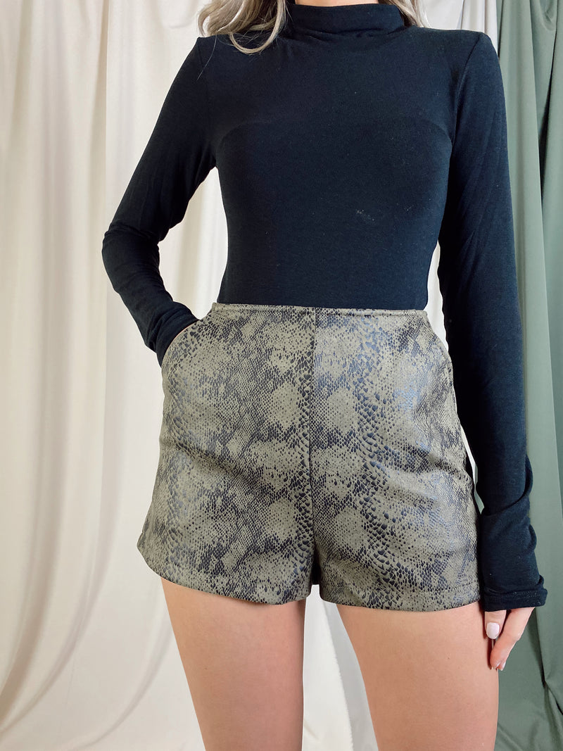 SAWYER OLIVE SNAKE SHORTS