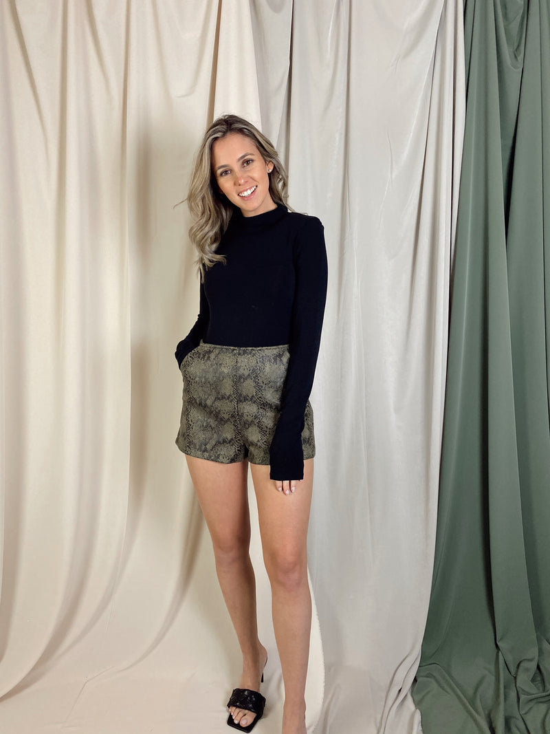 SAWYER OLIVE SNAKE SHORTS