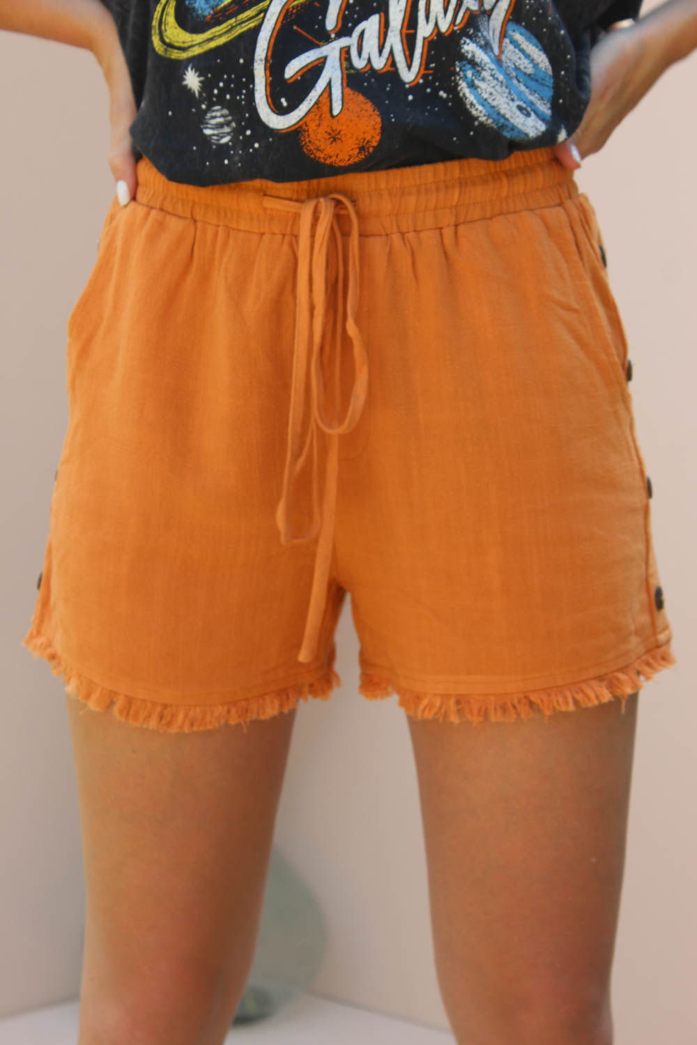 LOUISE ORANGE SHORTS