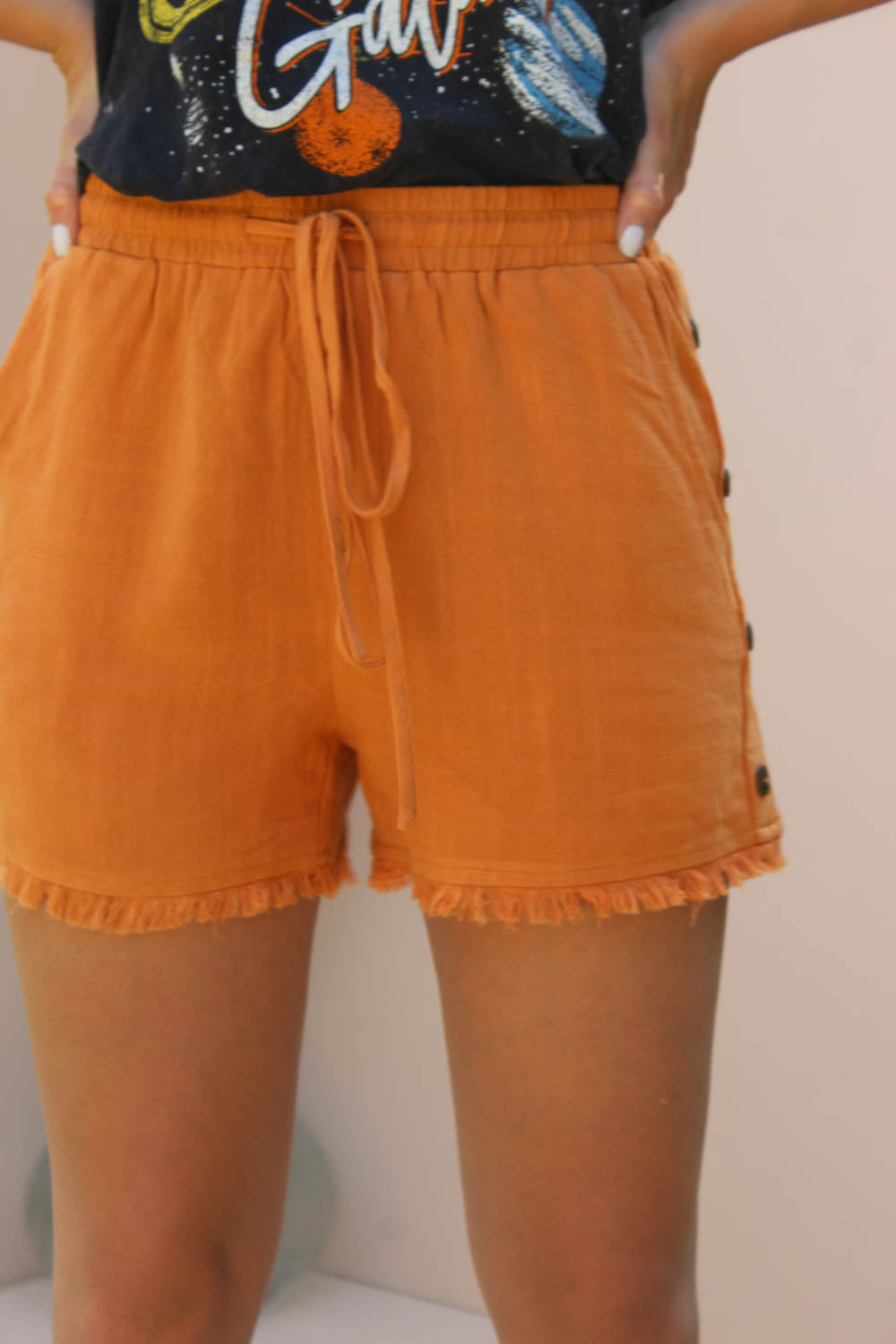 LOUISE ORANGE SHORTS