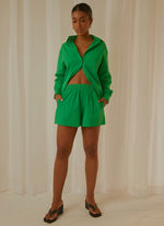 ROAMING SHORT JADE GREEN
