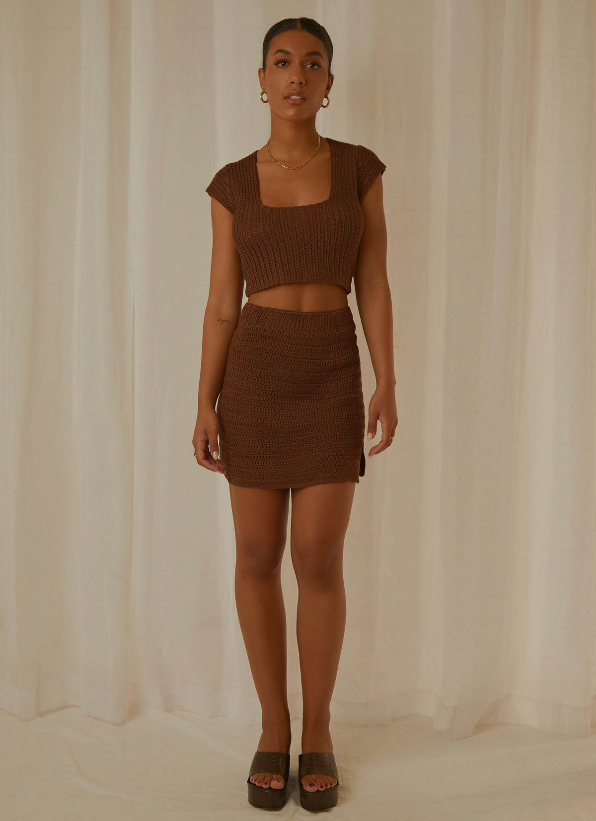 LOVE LIKE THIS CROCHET TOP CHOC BROWN