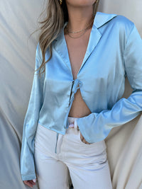 LOUELLA TOP BABY BLUE