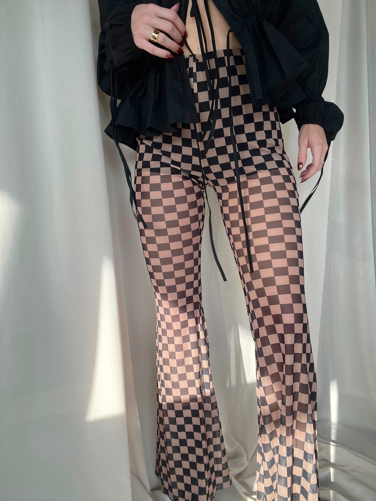 CHESS PRINT MESH PANTS