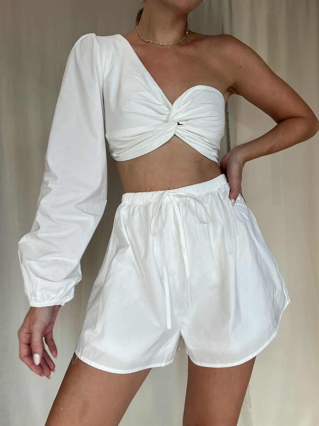 ANTONELLA WHITE SHORT SET