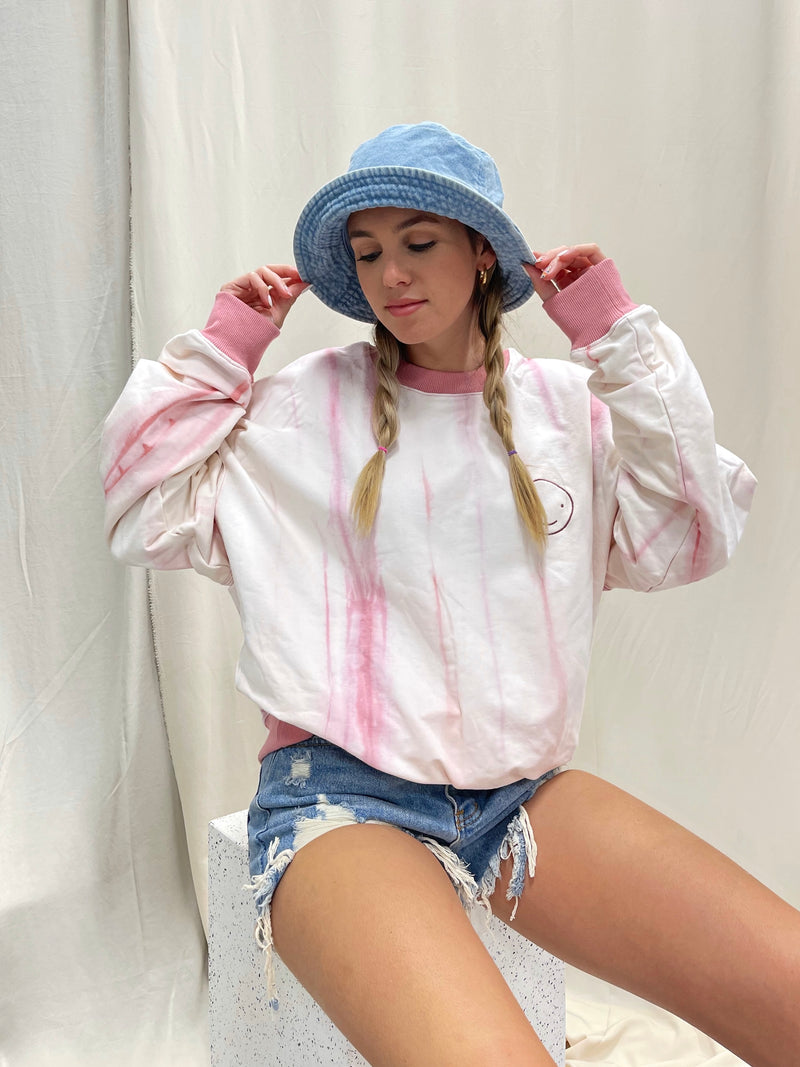 SMILE TIE DYE SWEATER