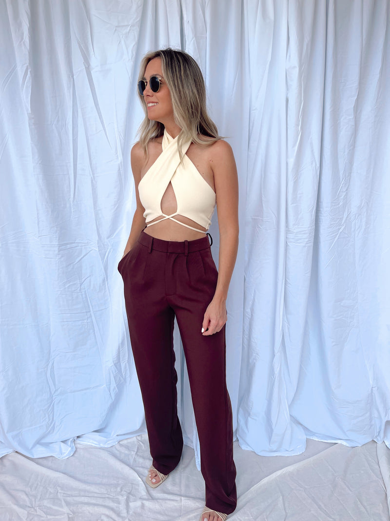 ON THE RUN CROP TOP IVORY