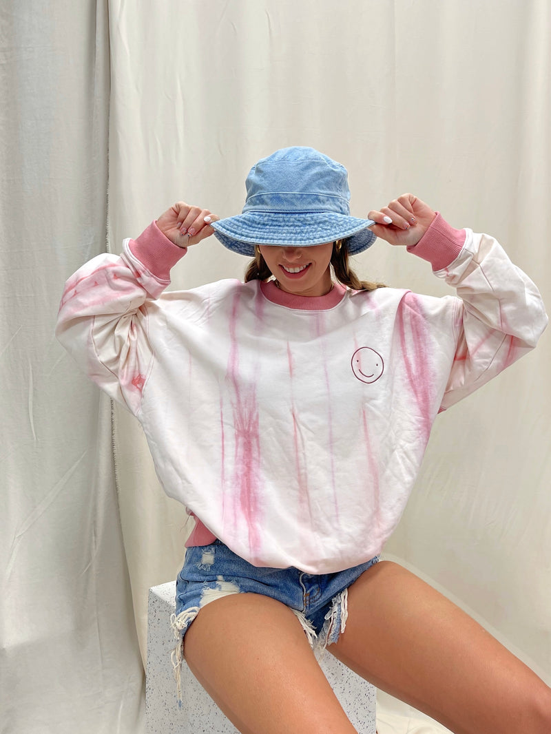SMILE TIE DYE SWEATER
